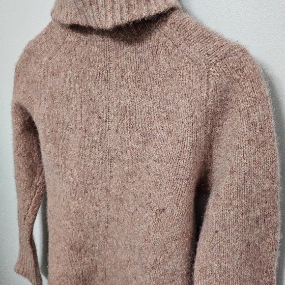 Cozy Women's Sweater in Soft Beige - Picture 3 of 6